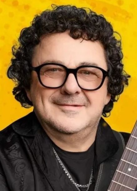 Игорь Саруханов